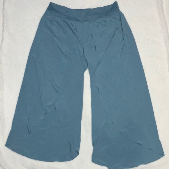 HALARA - NWT Breezeful™ High Waisted Palazzo Flowy Split Wide Leg Quick Dry Pant - Picture 7 of 12